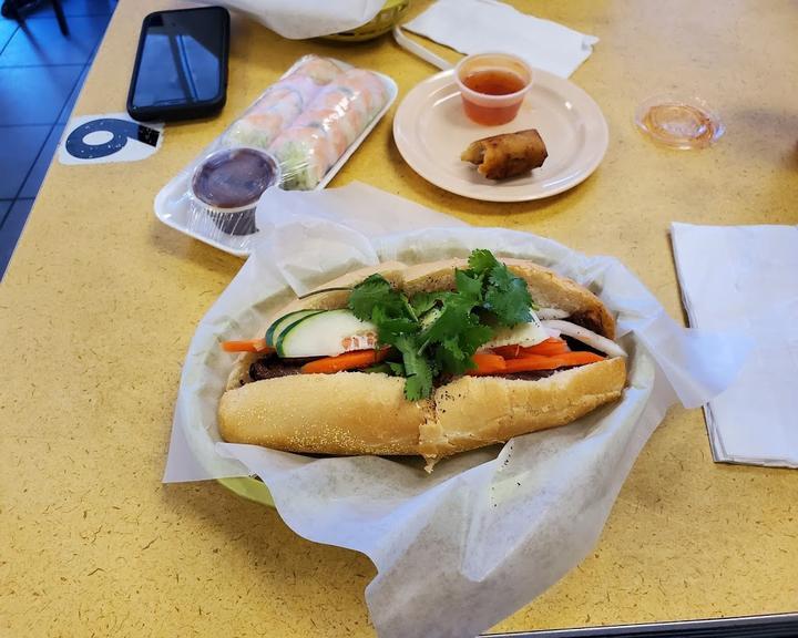 The Saigon Deli